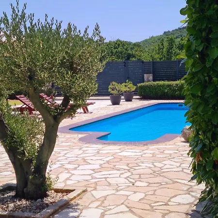 Sunny Haven With Private Pool * פולייצה